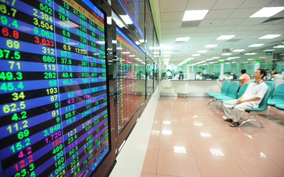 Vietnam benchmark VN-Index outperforms major markets in May