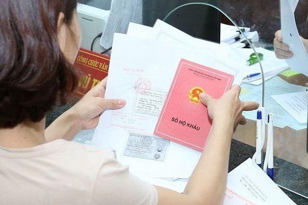 Removal of permanent residency requirement to pressurize Hanoi's budget