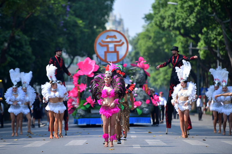 Hanoi holds diverse activities to promote domestic tourism 