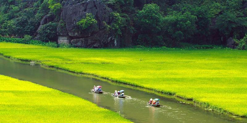 Hanoi shakes hands with provinces to stimulate domestic tourism 