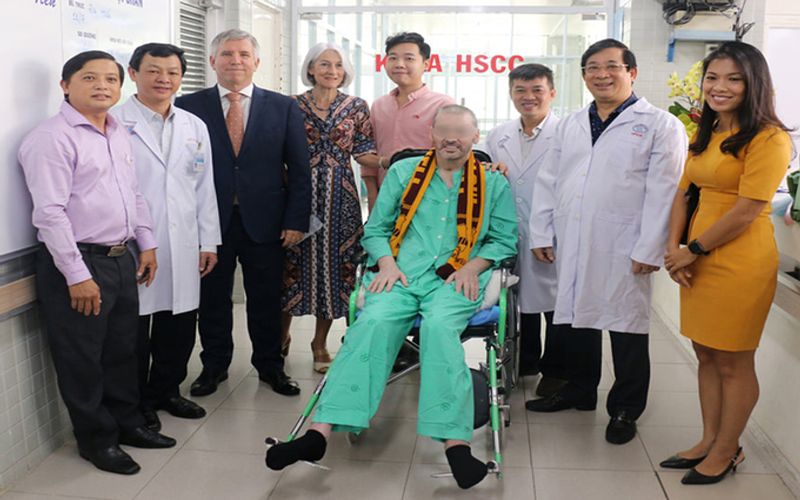 British Covid-19 patient returns home after miraculous recovery in Vietnam