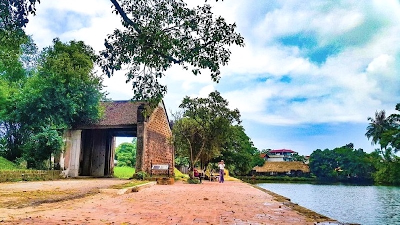 Exploring ancient village - land of two kings - in Hanoi