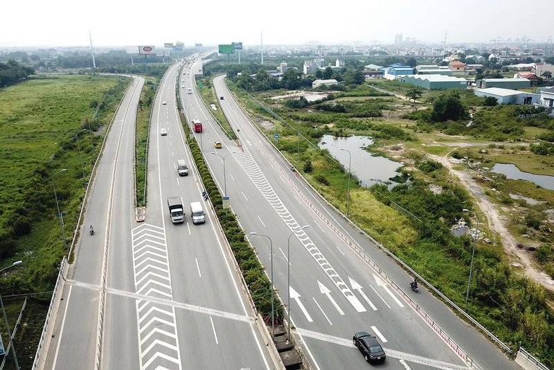 Vietnam transport ministry launches call for tender for North-South Expressway