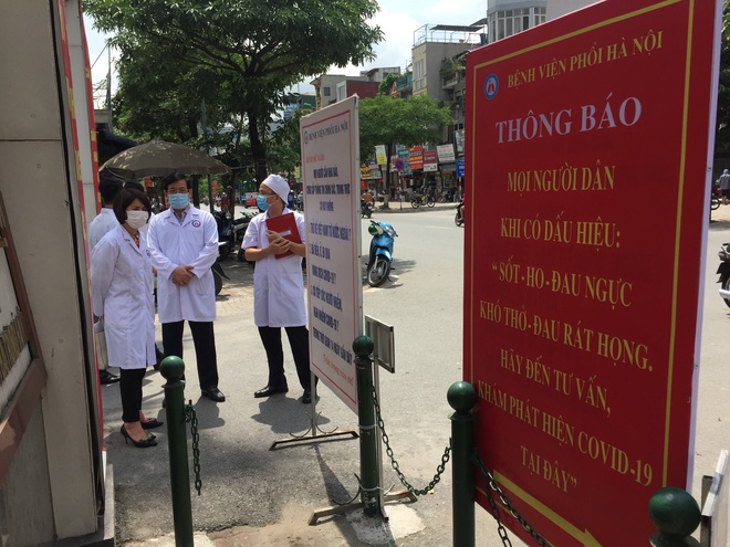 Health ministry checks two high-risk hospitals in Hanoi