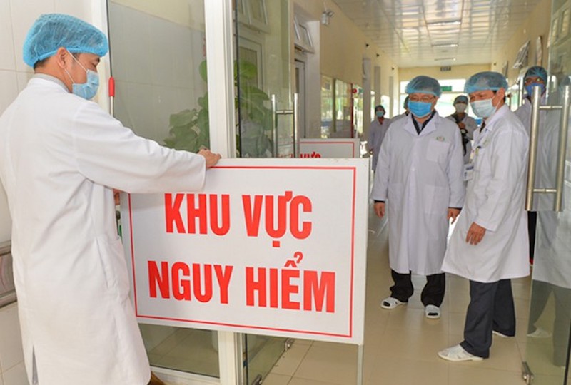 3 hospitals in Hanoi suspended for failing to comply with anti-pandemic protocols