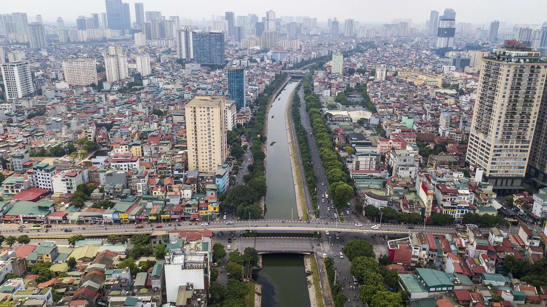 Modern inner-city flyovers give Hanoi urban facelift