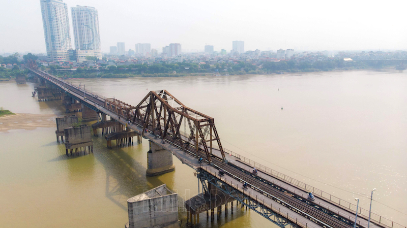 Long Bien bridge - witness of Hanoi's history