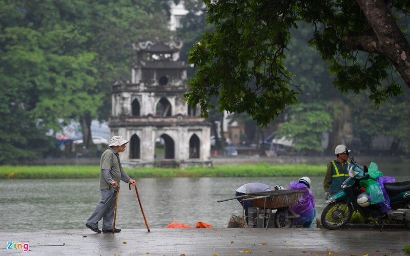 Cold spell continues to hit Hanoi and northern Vietnam