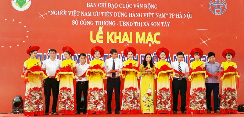 Vietnamese Goods Week in Hanoi opens 