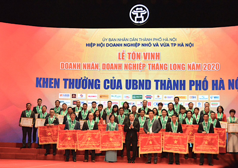 Thang Long Entrepreneur Gala 2020 honors 200 Hanoi enterprises