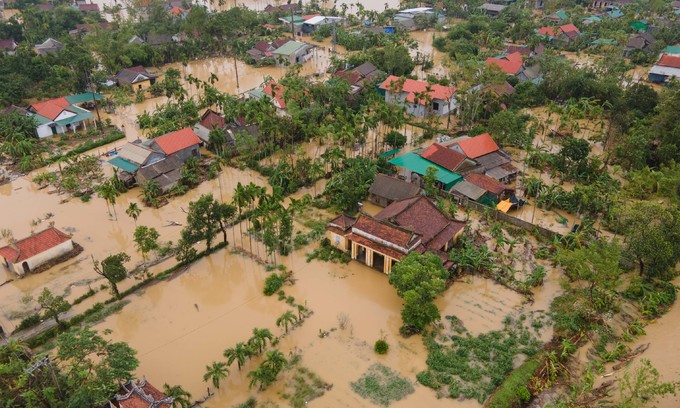 Flooding death toll swells to 230 in central Vietnam