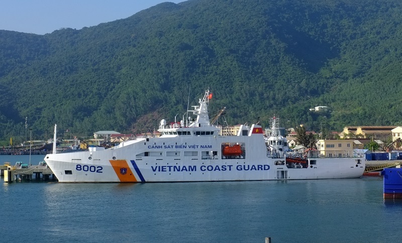 Vietnam struggles against China's tactics in East Sea