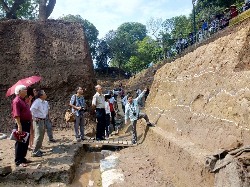 Thang Long Imperial Citadel - the lost treasure 