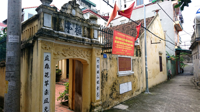 Two places in Hanoi where President Ho Chi Minh used to live and work in August 1945