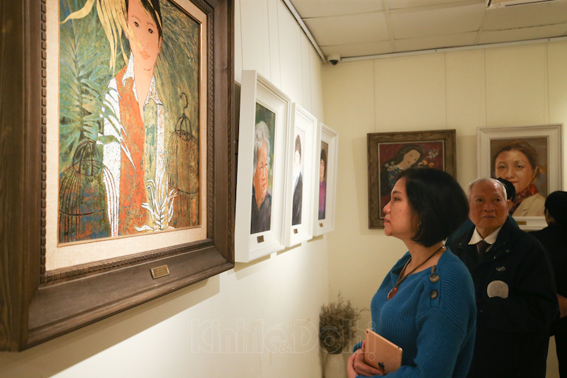 Exhibition praises most outstanding women of Vietnam