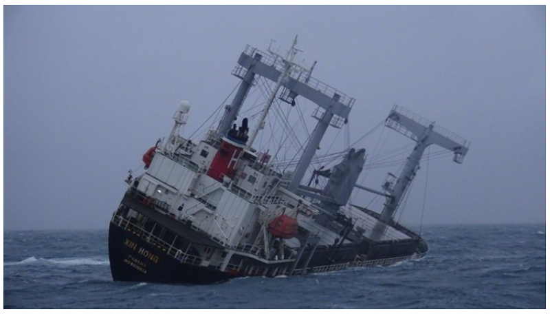 Panama ship sinking off Vietnam: 13 sailors rescued 