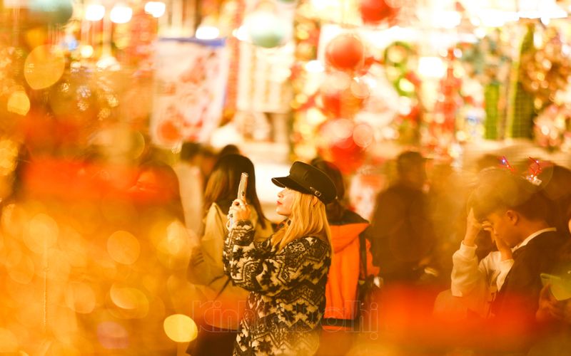 Bustling Christmas street in Hanoi