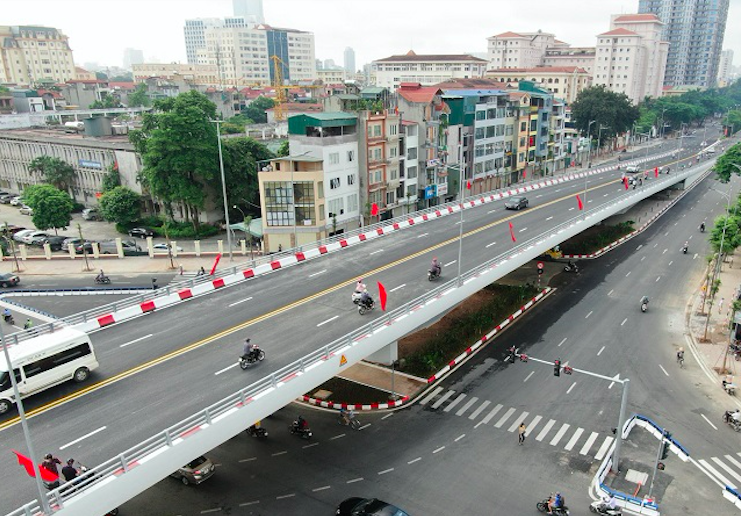 Hanoi mayor calls for completion of public investment targets 