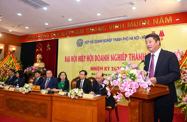 Hanoi committed to further supporting enterprise development in 2021