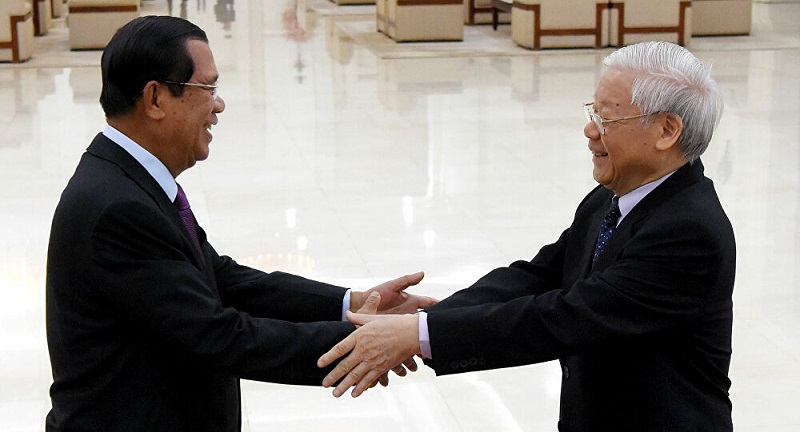 Cambodia PM calls Vietnam Party chief for congratulations 