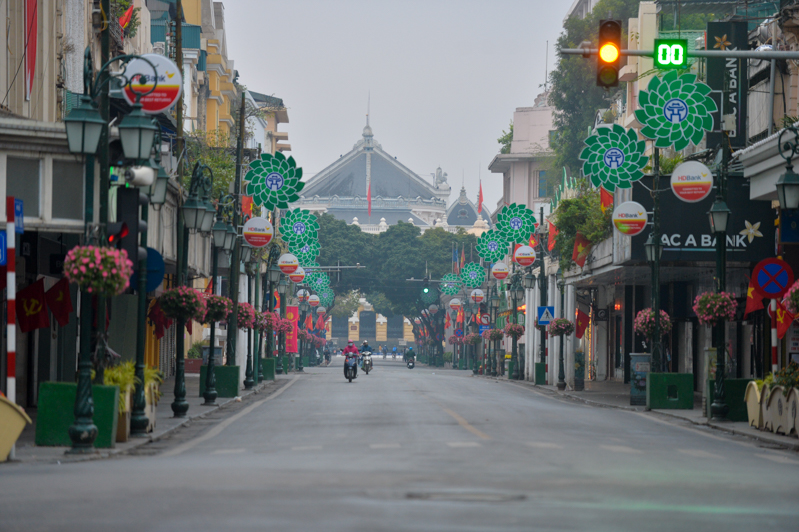 A peaceful Hanoi on the first day of Tet Holiday