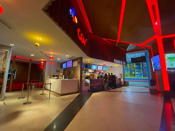 Hanoi: Cinemas lack clients during the peak season