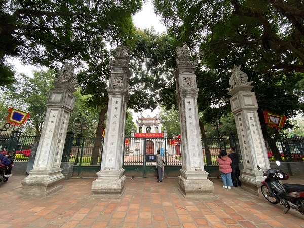 Hanoi likely to reopen relics and religious sites on March 8