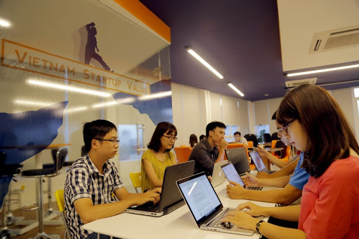 Vietnam investors start embracing local startups