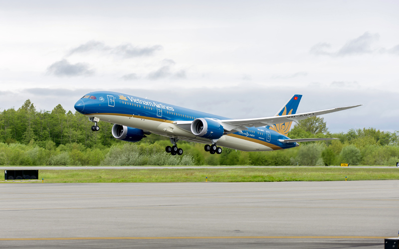 Vietnam Airlines resumes some int’l flights from April 1