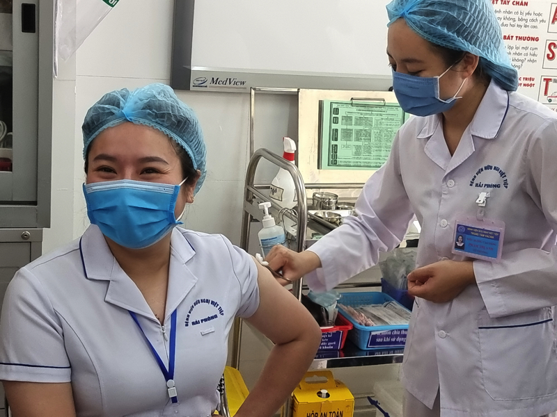 Vietnam seeks funding for Covid-19 vaccines 