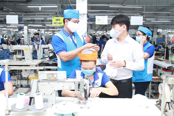 Vietnam's trade turnover records $207 billion in four months