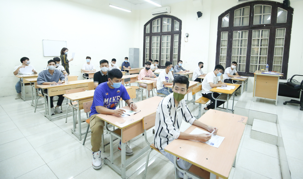 Vietnam maps out scenarios against Covid-19 for national high school exam