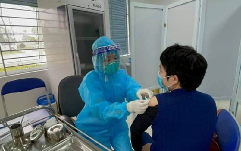 Hanoi approves plan on free Covid-19 vaccination for local residents