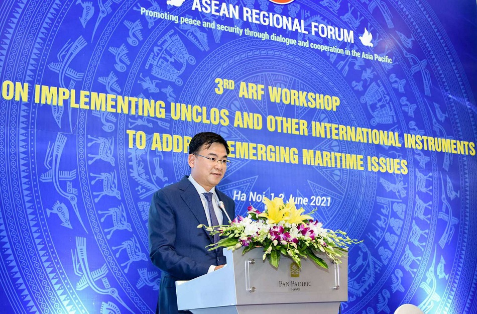 Asia-Pacific addresses emerging maritime issues  