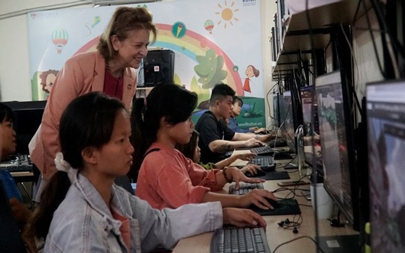 People with disabilities in Vietnam get digital support