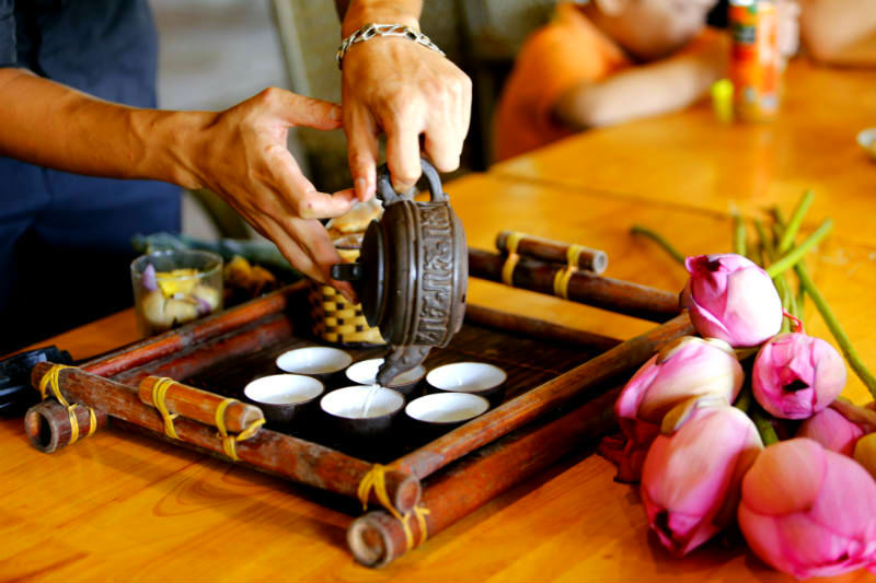 Hanoi’s specialty: Westlake Lotus Tea 