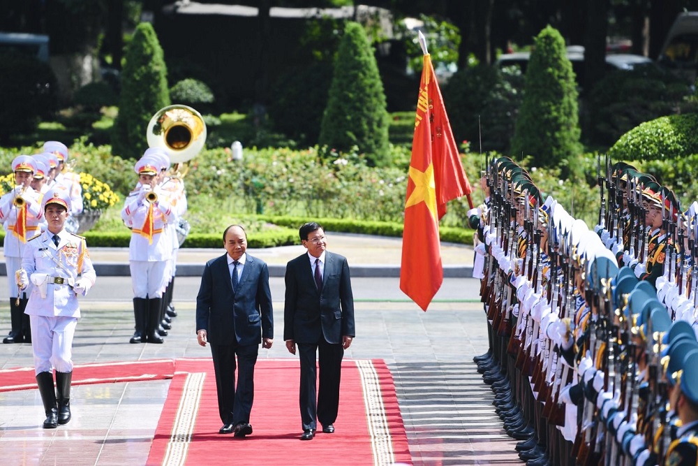 Vietnam, Laos sign series of agreements in Thongloun Sisoulith’s visit