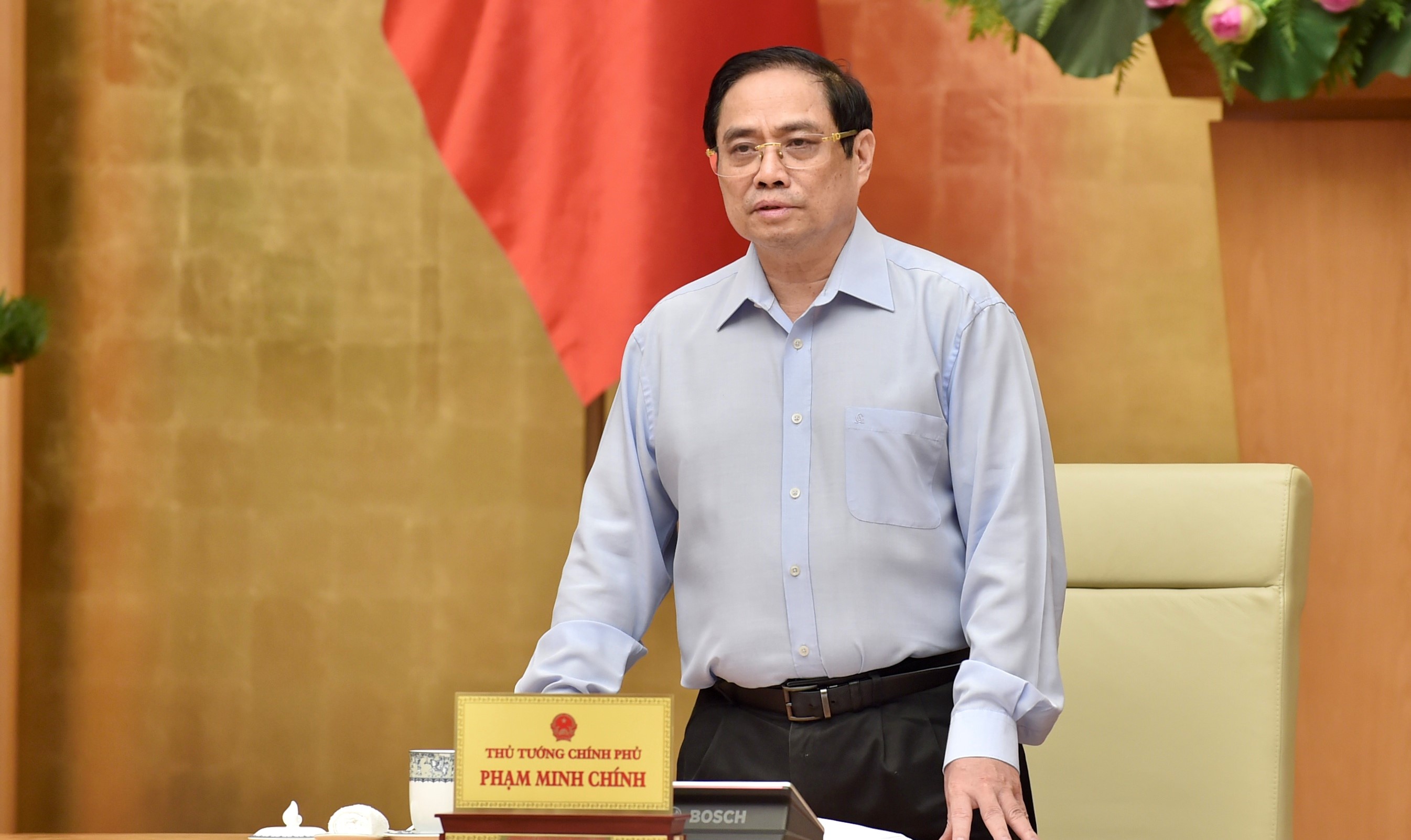 Vietnam PM affirms containing Covid-19 top priority 