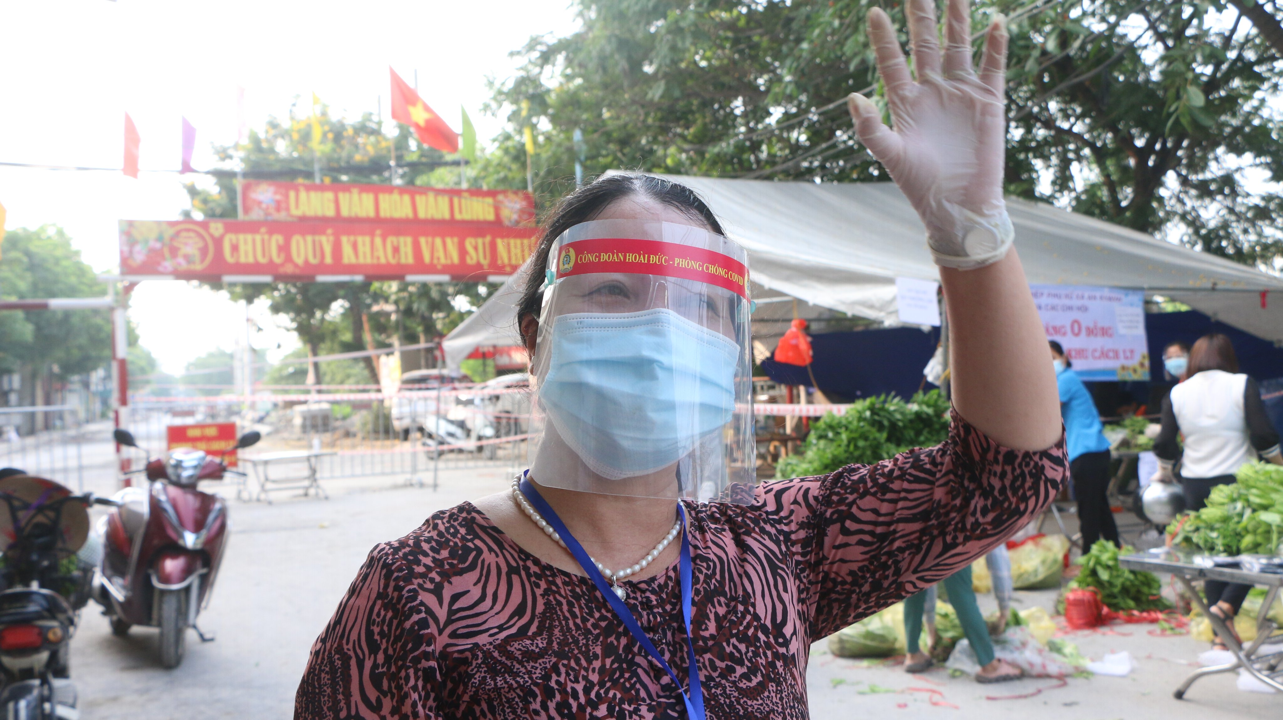 Hanoi: Zero dong stalls help victims of Covid-19