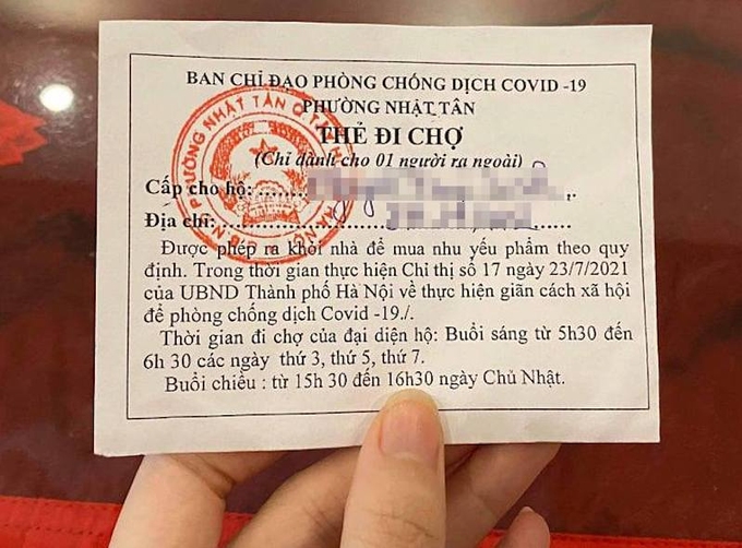 Hanoi distributes shopping stamps to avoid gathering in wet market