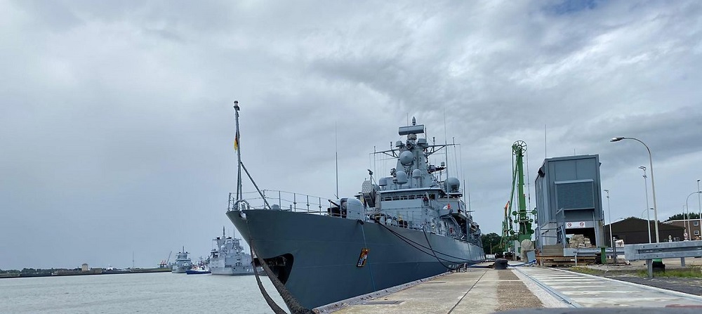 German warship sails for South China Sea after two decades 