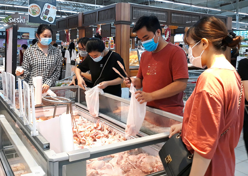 Hanoi requests grocery retailers to ensure compliance with disease prevention 