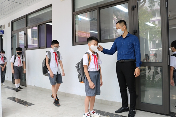 Hanoi's schools to remain closed after social distancing period