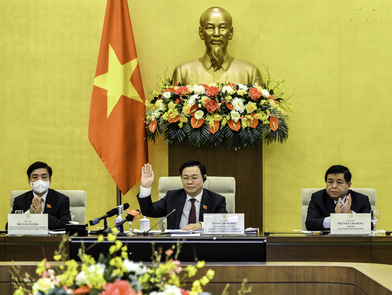 Vietnam works on single Covid-19 response policy