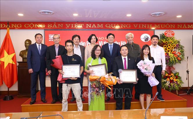 Award ceremony of “Bui Xuan Phai - For the Love of Hanoi” honors outstanding Hanoi contributors