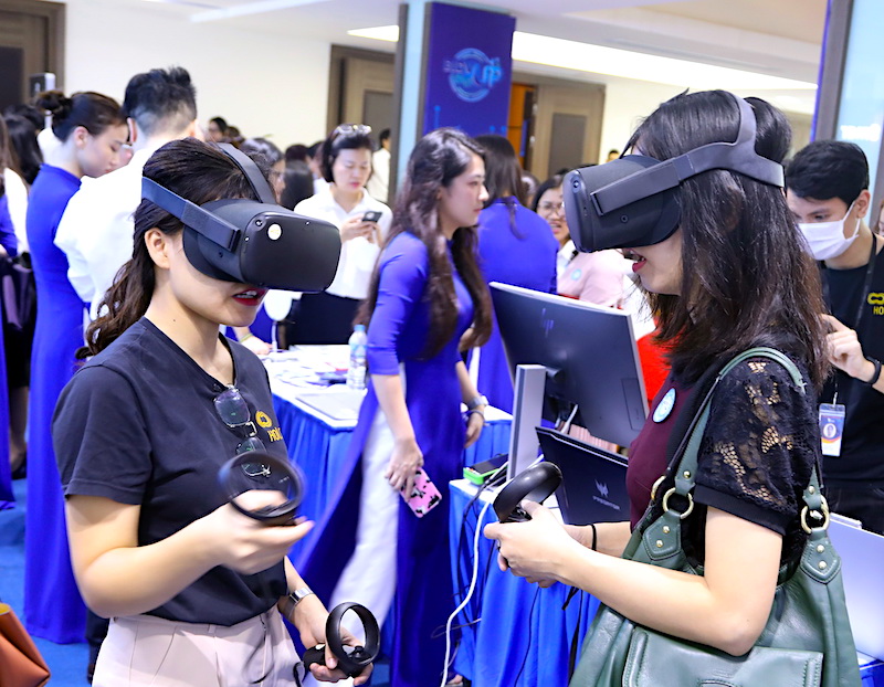 Vietnamese enterprises need to address barriers in digital transformation