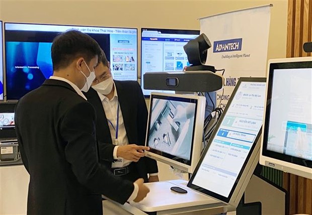 Vietnam urged to take pioneering in digital transformation