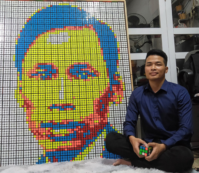 A Hanoian draws pictures with Rubik cubes