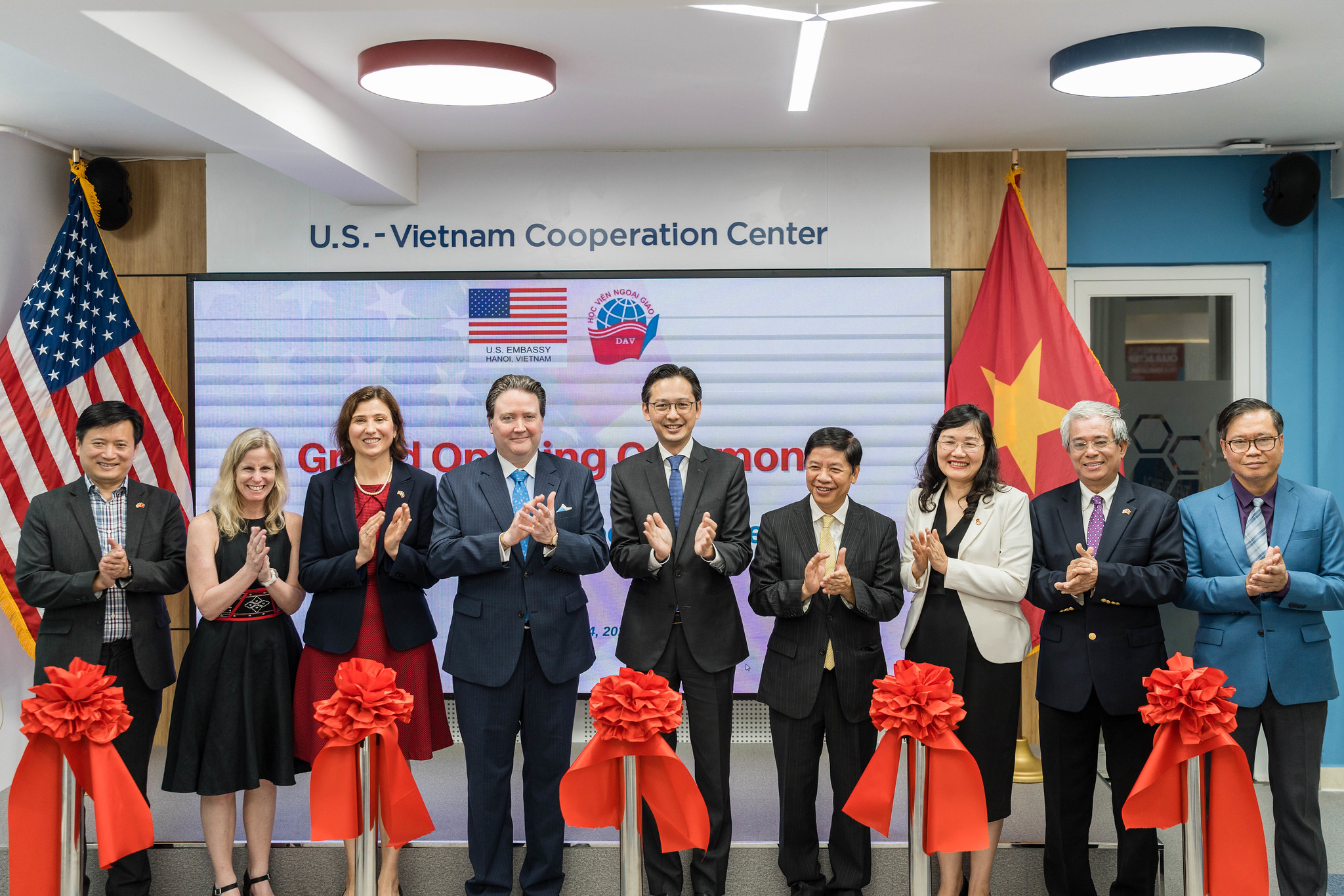 New US-Vietnam Cooperation Center inaugurated in Hanoi