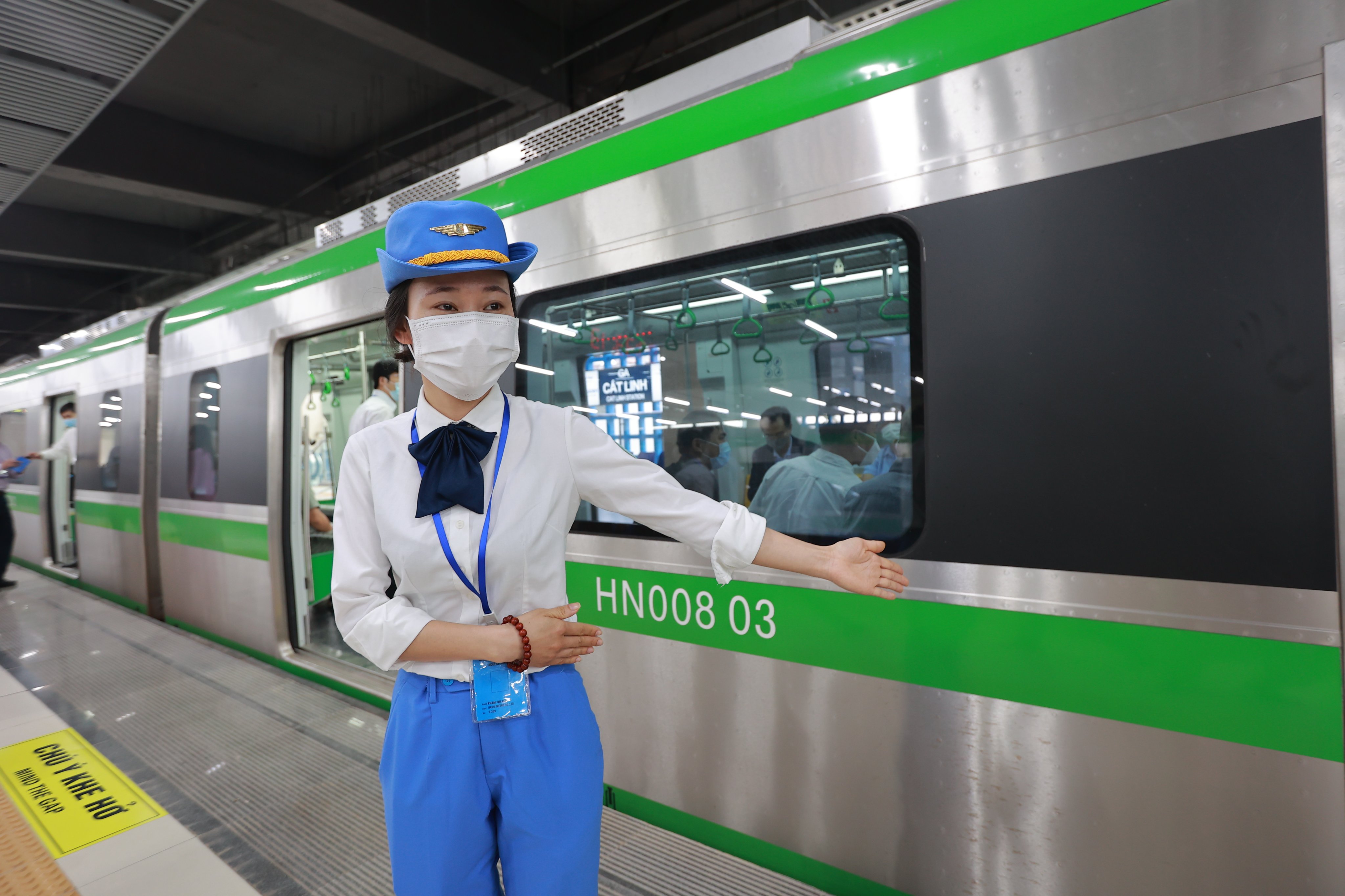 Folding bikes allowed on Hanoi's sky train